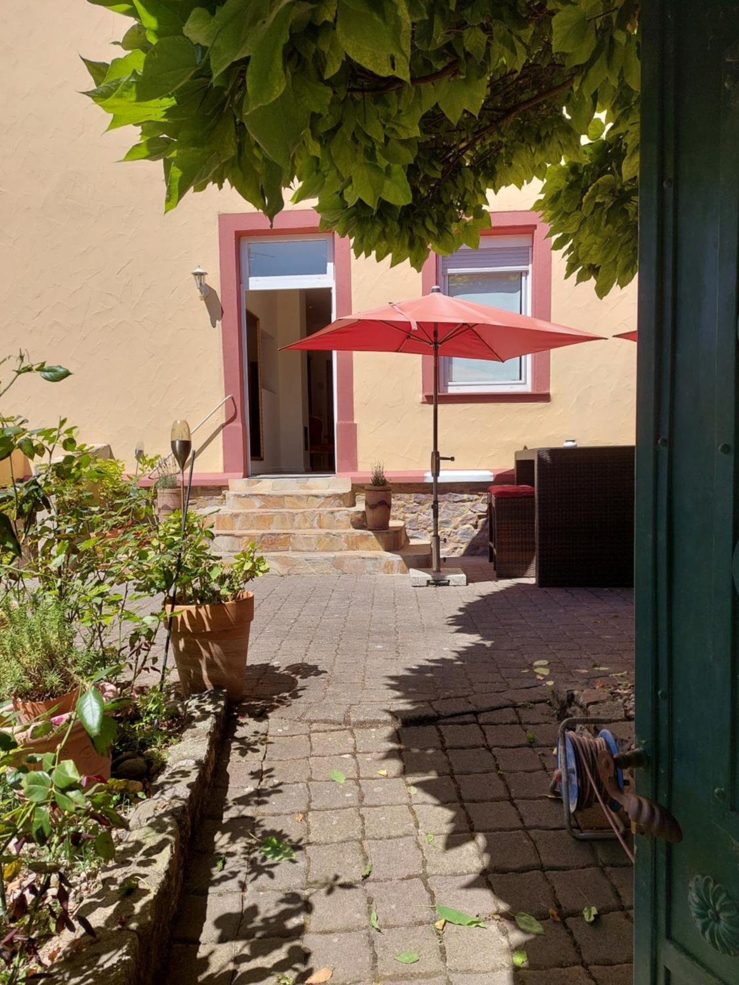 Wohnen Am Dom Apartman Geisenheim Kültér fotó
